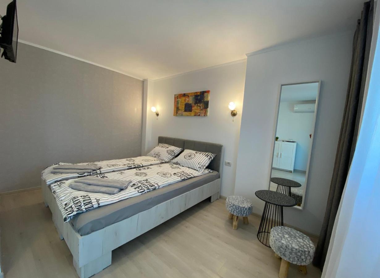 Four Rooms Curtea de Argeş Dış mekan fotoğraf