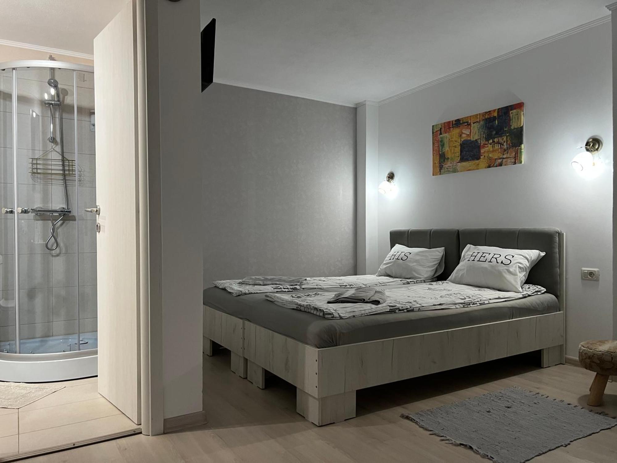 Four Rooms Curtea de Argeş Dış mekan fotoğraf